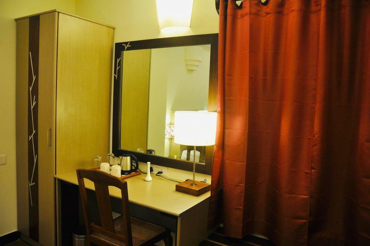 Annsun Boutique Hotels Chennai Exteriör bild